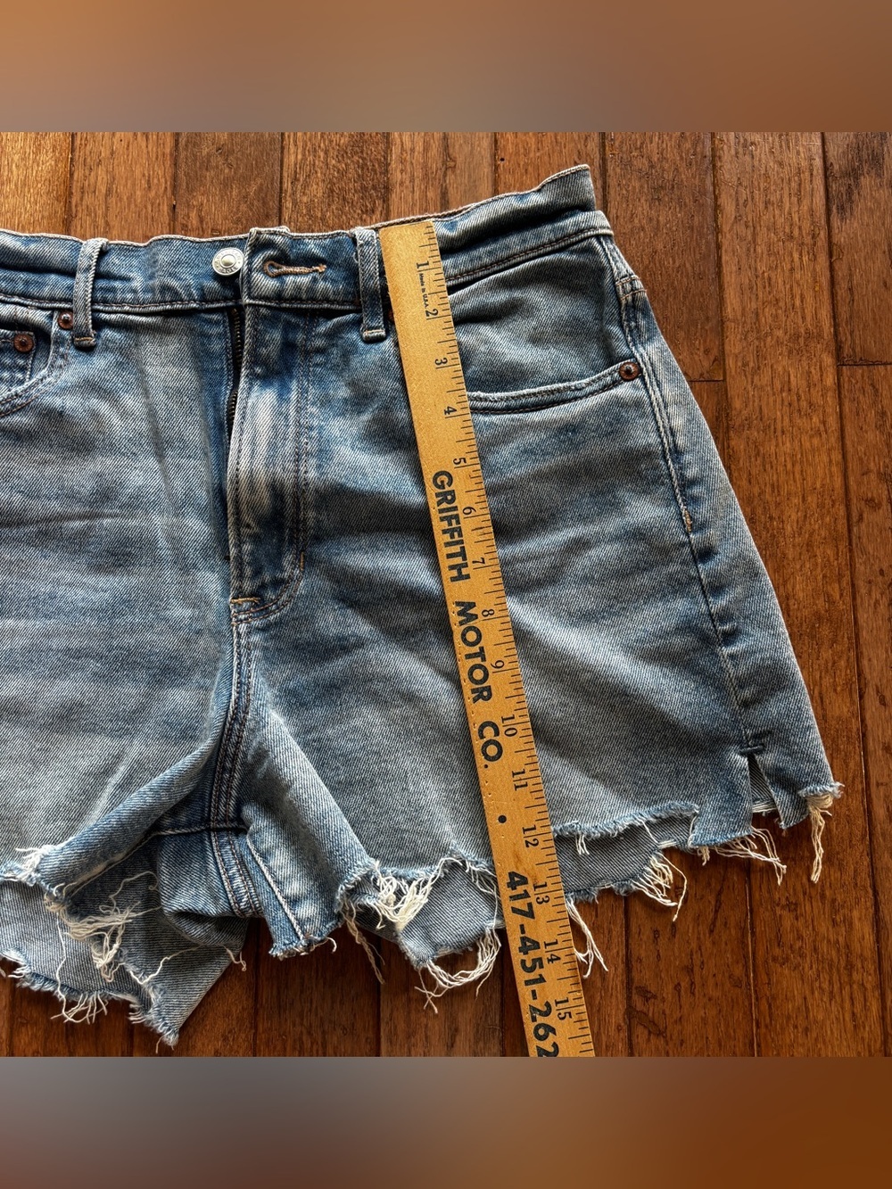 Womens American Eagle Highest Rise 90's Boyfriend Shorts size 6 - Picture 3 of 7